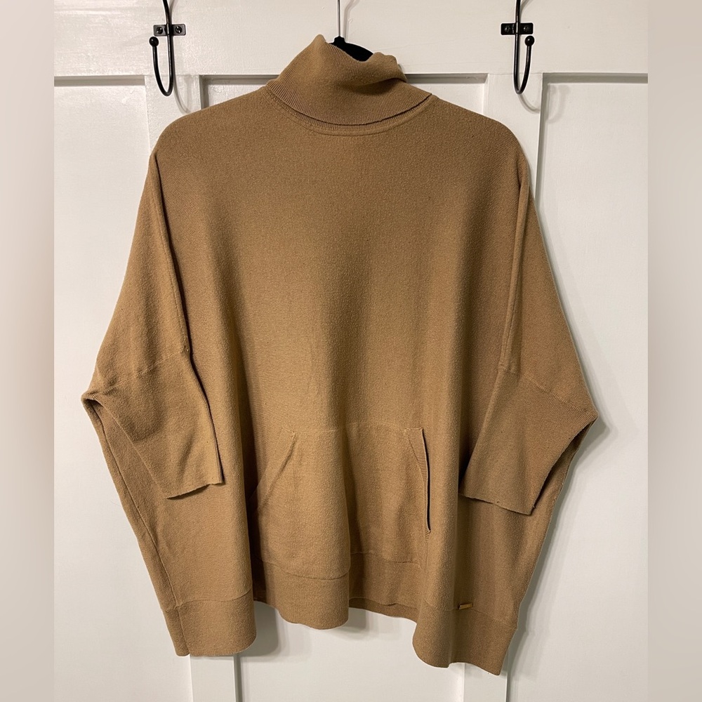 🔴Michael Kors Camel Color turtleneck Knit Top SZ M